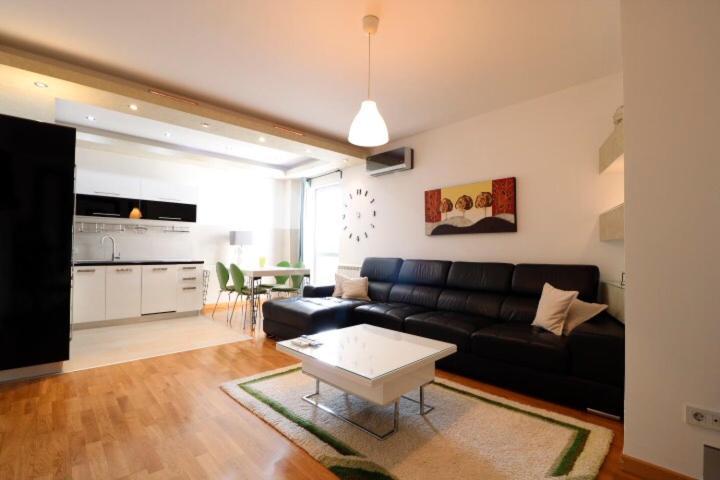 Savamala Luxury Apartment เบลเกรด ภายนอก รูปภาพ